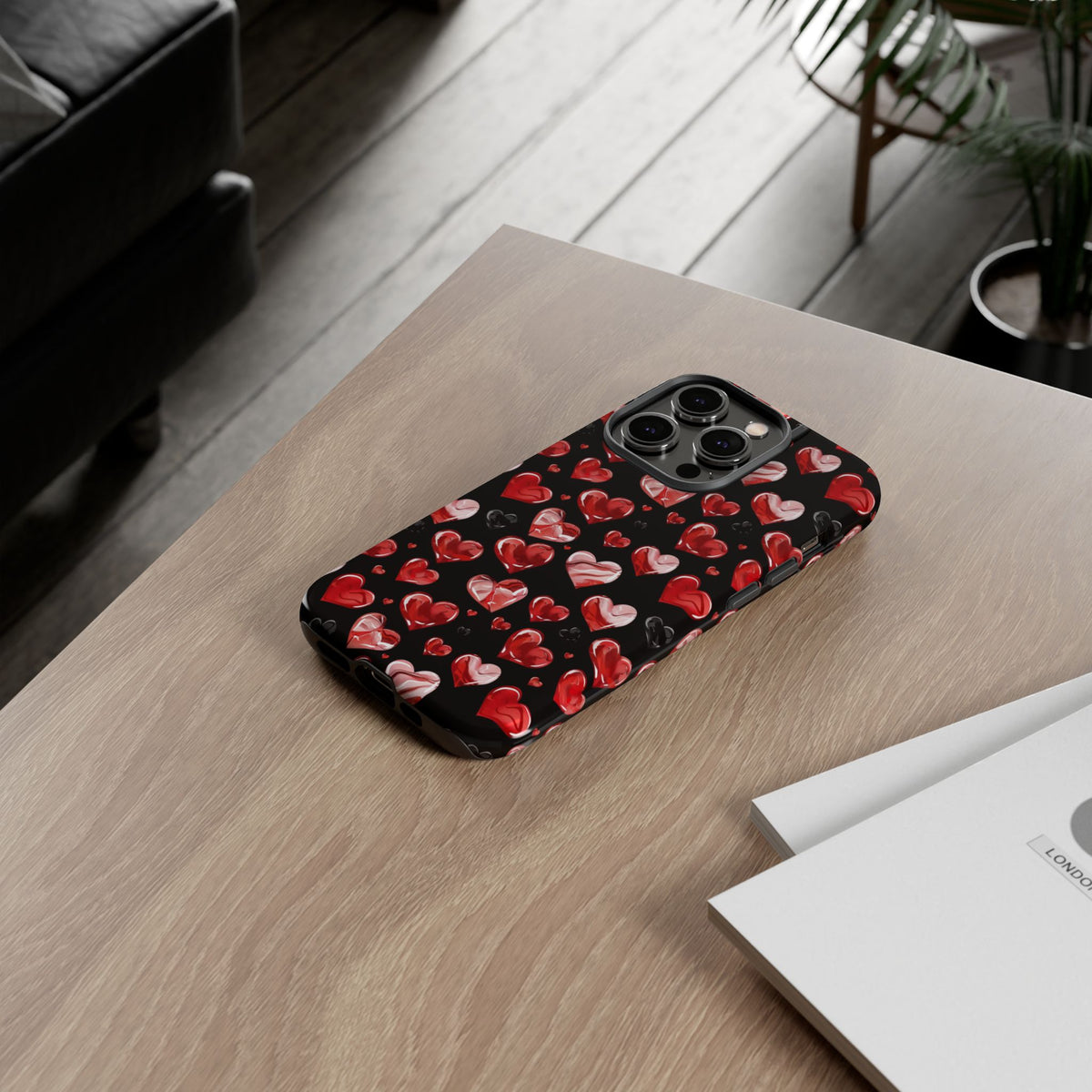 Heart Pattern Phone Case – Stylish & Loving Design for Your Device 365