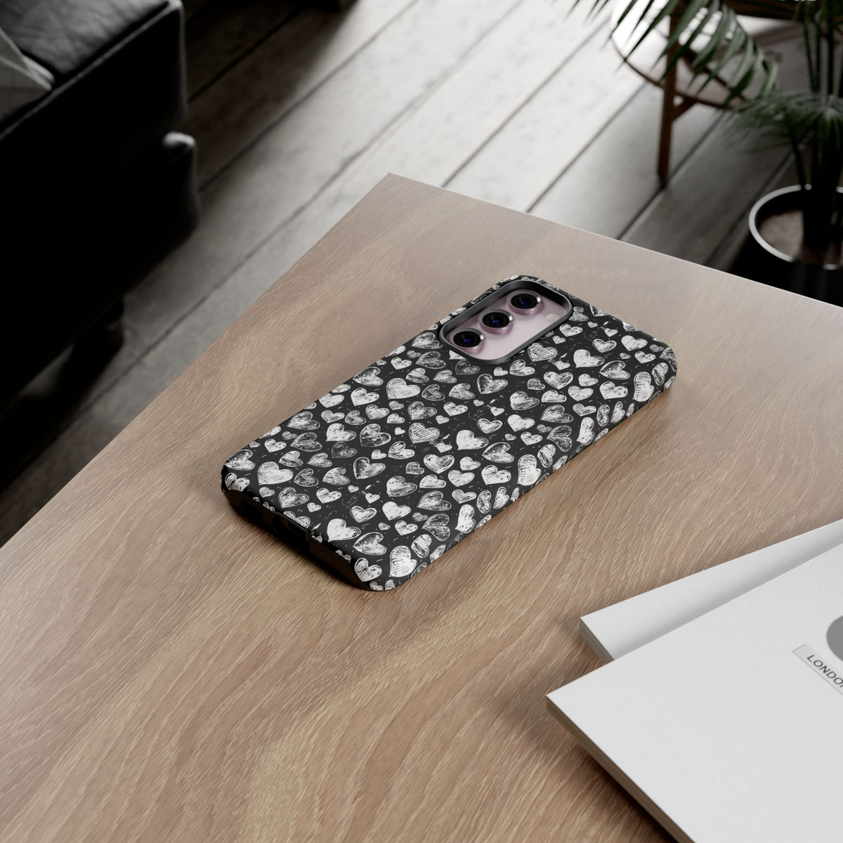 Heart Pattern Phone Case – Stylish & Loving Design for Your Device 815