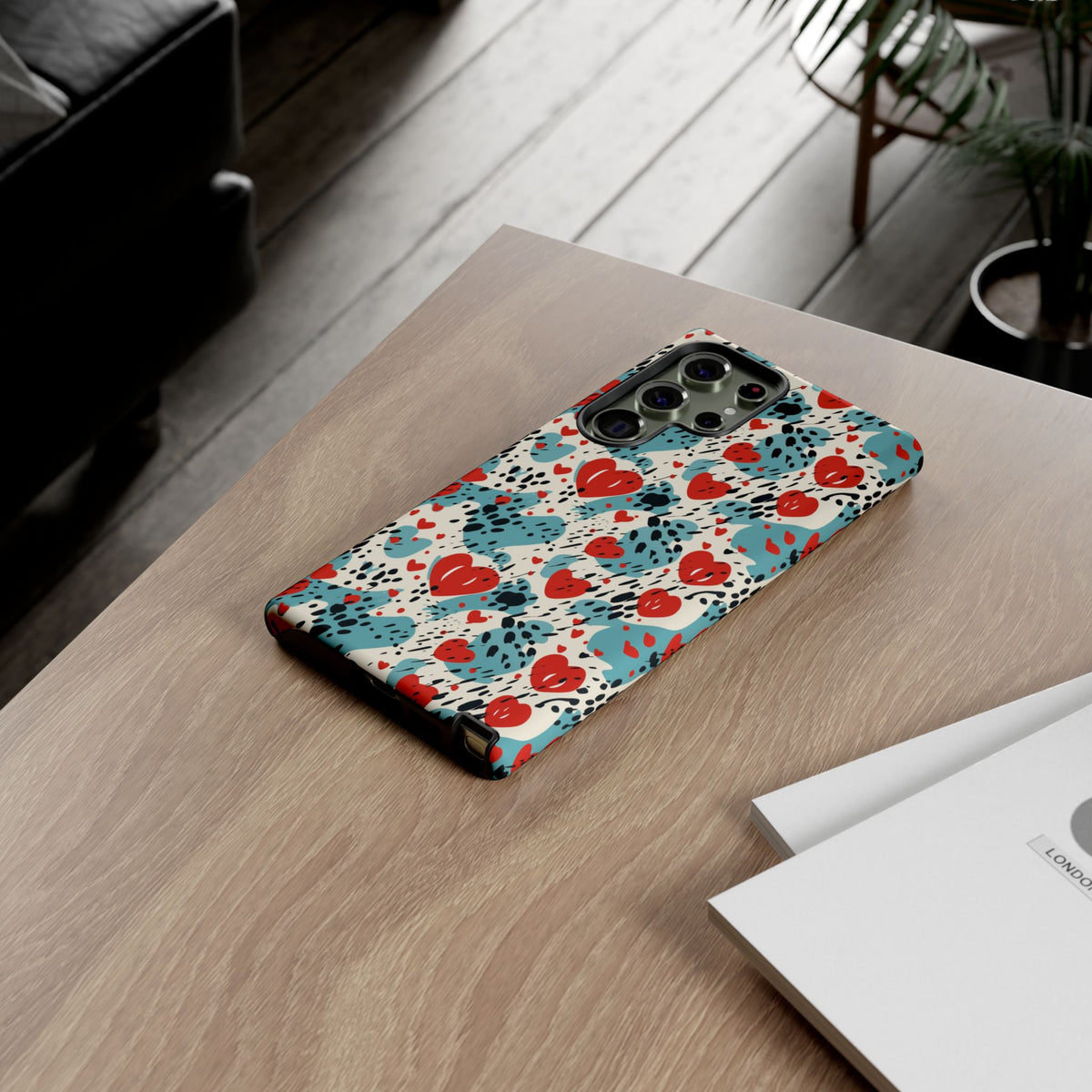 Heart Pattern Phone Case – Stylish & Loving Design for Your Device 822